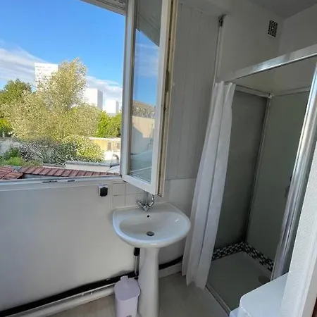 Appartamento Calme Et Lumineux - Parking Privatif - Métro à 5mn