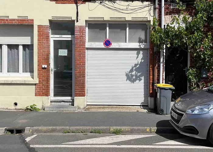 Calme Et Lumineux - Parking Privatif - Métro à 5mn